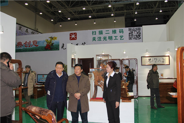 光明工藝品展覽會上受歡迎