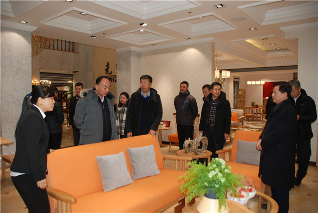 國務(wù)院質(zhì)量工作考核組深入光明集團(tuán)調(diào)研