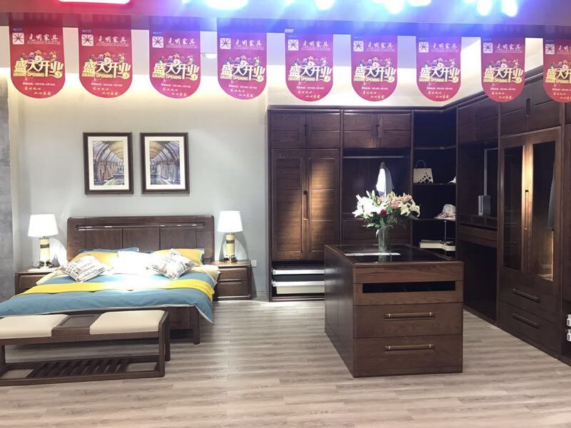 光明家具昆明實(shí)體店盛大開業(yè)，好禮送不停