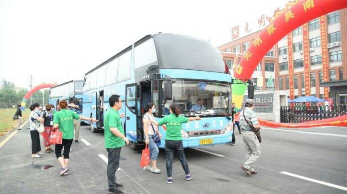 光明家具915南京工廠嗨購會回顧，選購實木家具就到工廠看一看