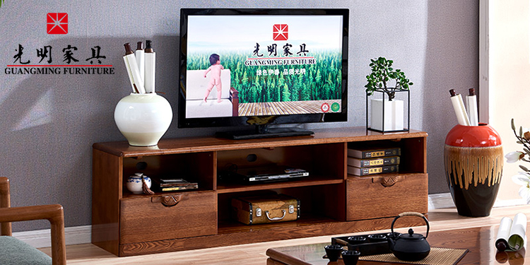 大家好，我是做家具的，我叫光明
