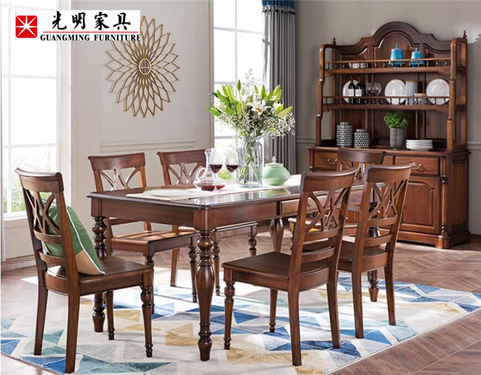 優(yōu)質(zhì)實(shí)木餐桌理應(yīng)認(rèn)真對待，優(yōu)質(zhì)實(shí)木餐桌保養(yǎng)必看