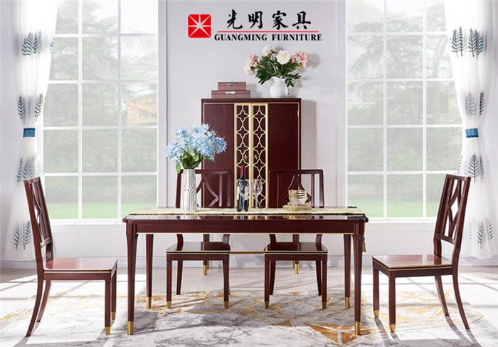 方圓之間盡顯親情，優(yōu)質(zhì)實木餐桌