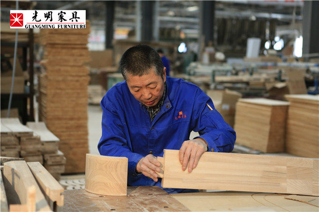 實(shí)木家具陷阱多，躲避大坑有技巧！
