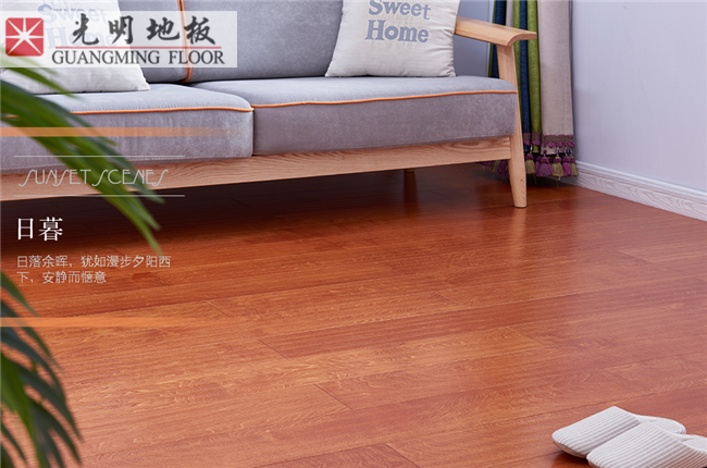 建材市場(chǎng)選購(gòu)實(shí)木地板的業(yè)主們知道這些方法嗎？
